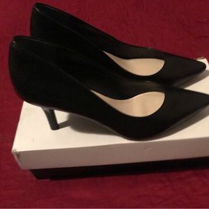 Alfani size 10 black leather comfort heels